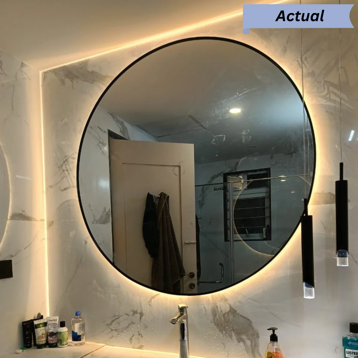 Round Framed LED Mirror with Backlit Illumination – Modern Interior Design